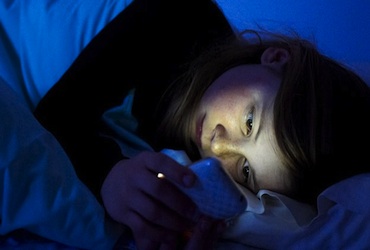 91% de los integrantes de la generación C duerme con su smartphone a lado.