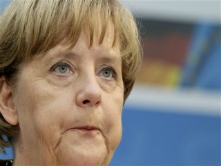 Europa puede superar la crisis: Merkel fifu