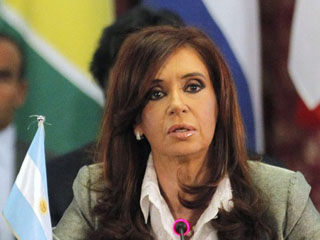 Argentina recortará sueldos a empleados públicos fifu