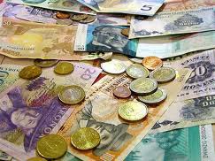 Argentina vive escasez de billetes fifu
