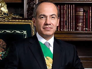 Calderón felicita a Iniciativa México fifu