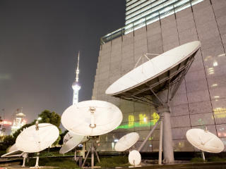 México y EU firman acuerdo de telecomunicaciones