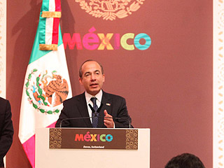 México será quinto exportador de autos: Calderón fifu