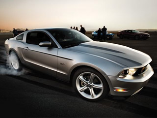 Mustang 2010, va con todo fifu