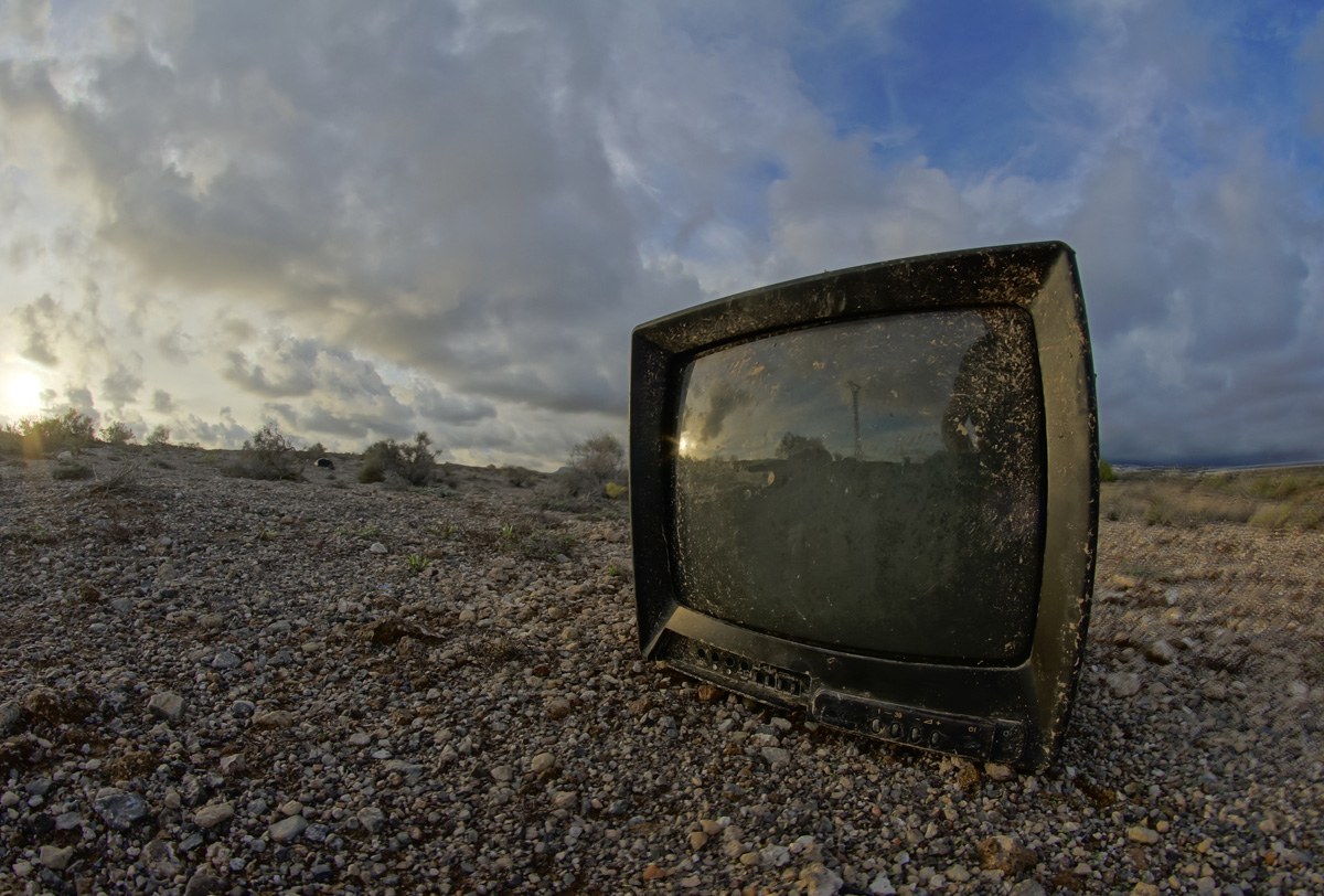 ¿La televisión se derrumba y las redes sociales reinarán? fifu