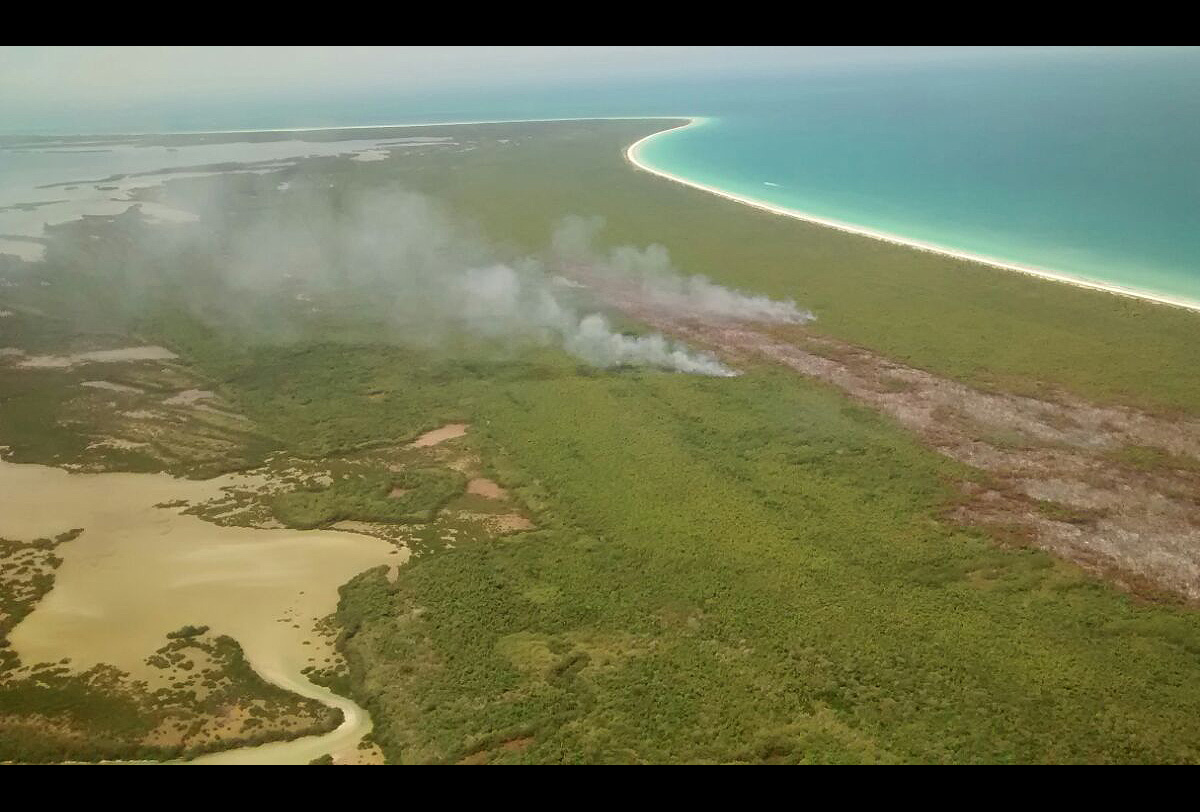 El sospechoso incendio en la isla Holbox en Quintana Roo fifu
