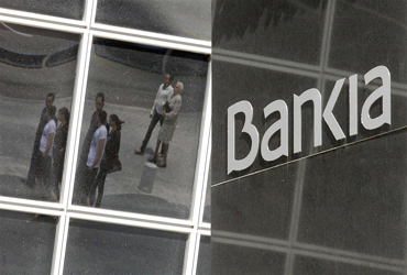 España usará dinero europeo para rescatar a Bankia