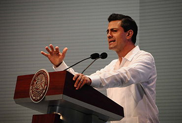 Peña Nieto crea programa para Contingencias Hidráulicas