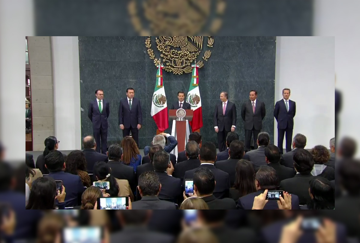 Peña Nieto responde a crisis con cambios en el gabinete