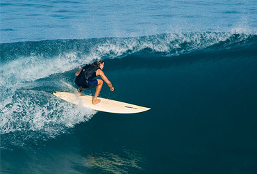 5 lugares de lujo para practicar surf fifu