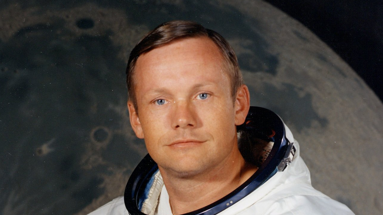 Neil Armstrong hace su último viaje, fallece a los 82 años fifu