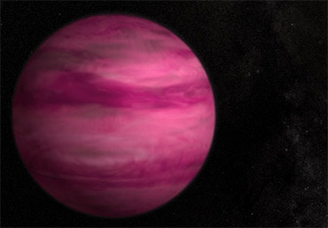 NASA muestra fotografía de planeta rosa fifu