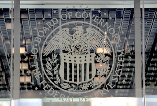 Fed podría elevar tasas antes de lo previsto: George fifu