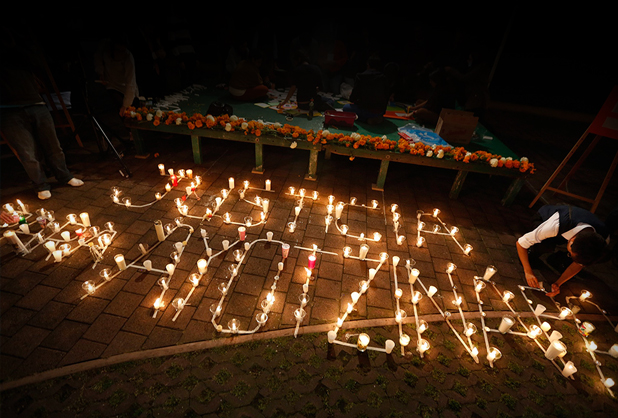Ya no son 43; exigen aparición de jóvenes de Ayotzinapa