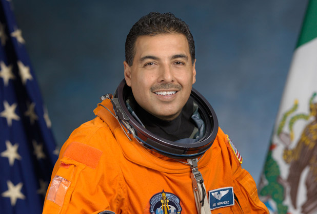 De campesino a astronauta, el éxito de José Hernández fifu