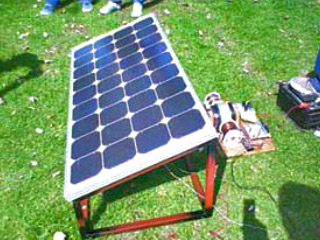 Cargador solar elaborado en México fifu