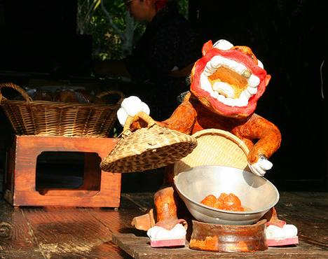 Agasaja el paladar con la cocina de Okinawa fifu