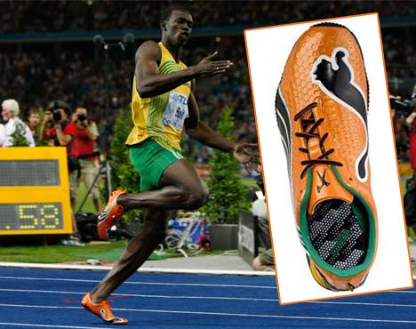 farmacia bordado Inválido Usain Bolt De Jamaica Oro Personalizado Zapatillas Puma Viendo Forever Y Su  Nombre Durante Los Campeonatos Mundiales De Atletismo De La IAAF De 2017 El  Día En El Parque Olímpico, Londres, 