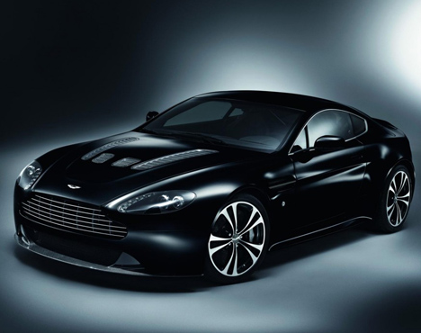Aston Martin V12 Vantage carbon Black Edition fifu