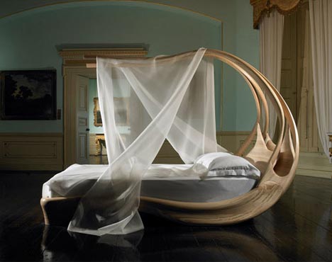 Duerme en una cama de lujo fifu