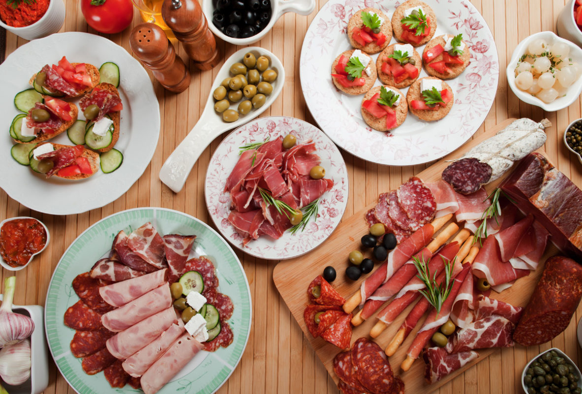 5 recetas de botanas fáciles para tus fiestas - Alto Nivel 5 recetas de botanas fáciles para tus fiestas - Alto Nivel
