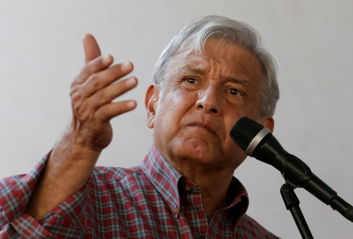 Los amigos incómodos de López Obrador rumbo a 2018