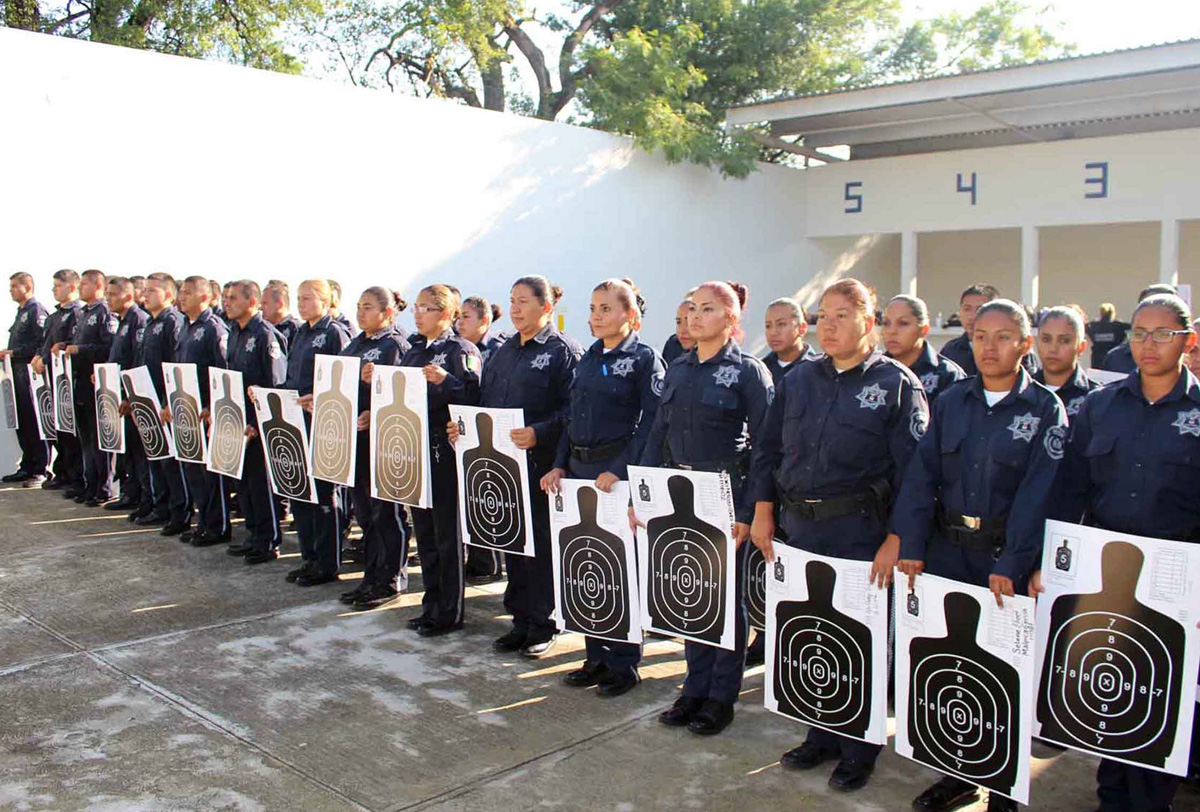 México necesita una policía formada en las aulas