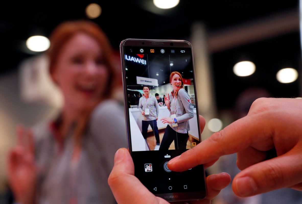 Huawei: ¿Face ID? No, gracias; tenemos inteligencia artificial