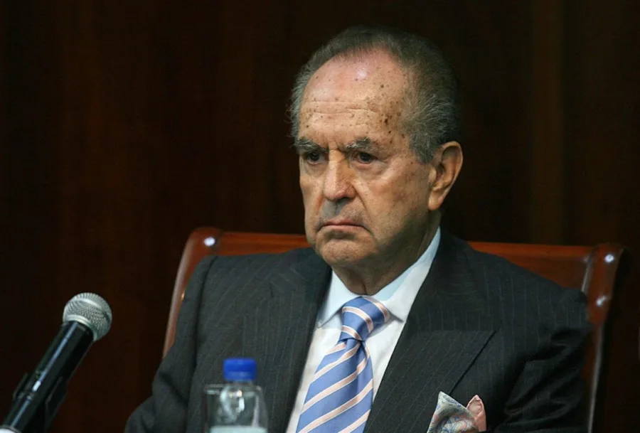Alberto Baillères deja presidencia del Grupo BAL, su hijo tomará el mando