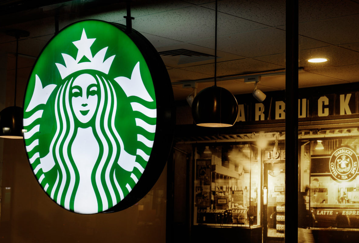 Cuál es la historia del logo de Apple, Starbucks y otras de las marcas más  famosas del mundo? - Alto Nivel