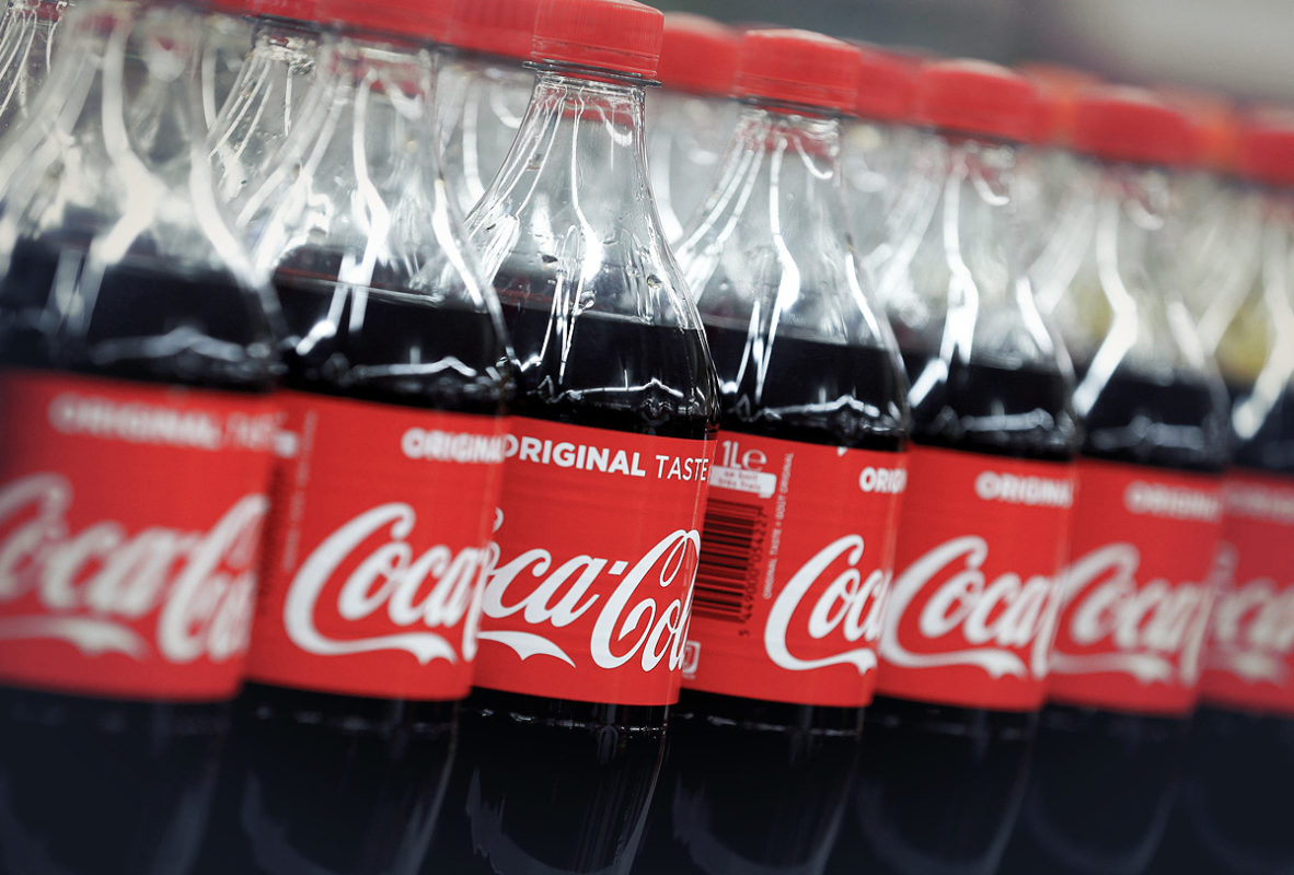 Hay trabajo en Coca-Cola: Lanzan vacante con sueldo de 34,000 pesos mensuales
