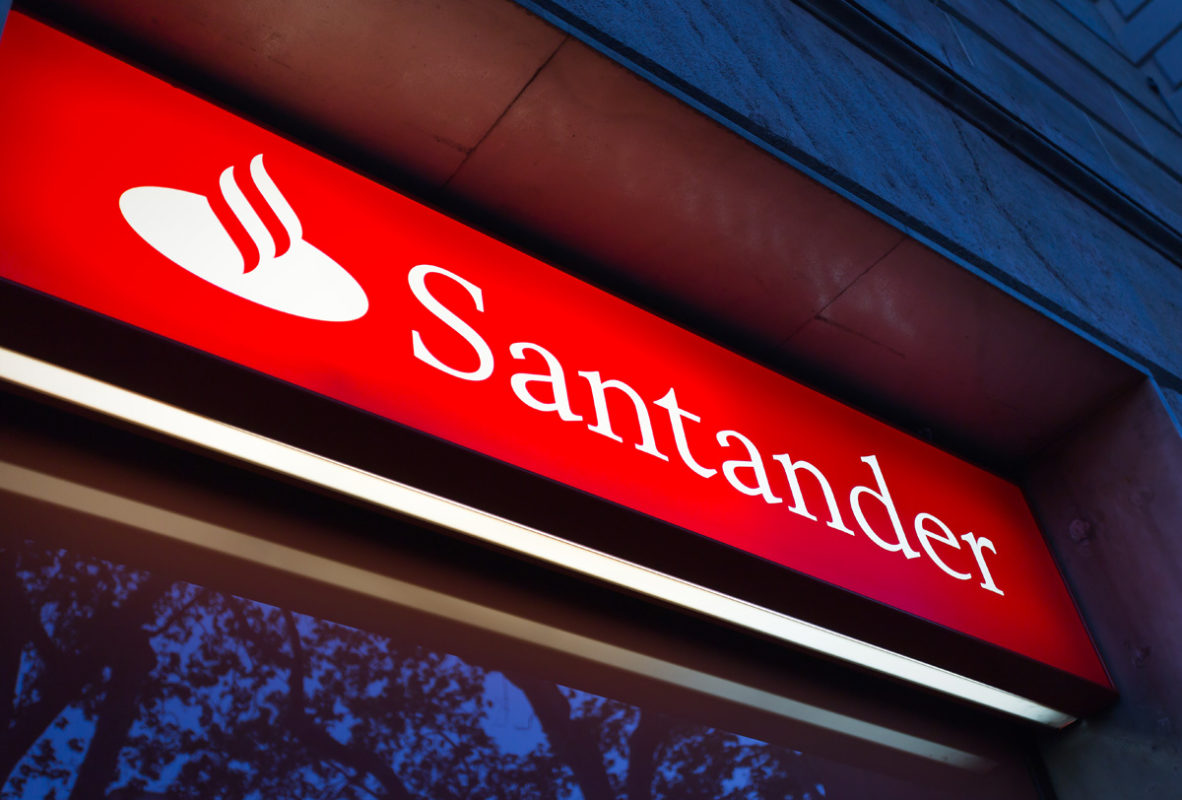Banco Santander recomprará acciones de filial mexicana y se disparan al alza