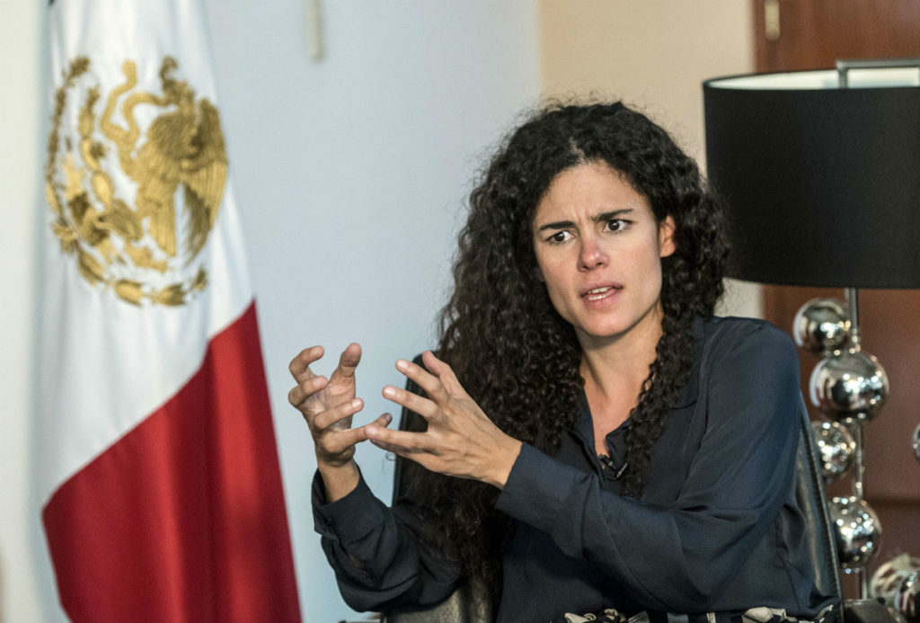 Luisa María  Alcalde habla de los sindicatos 
