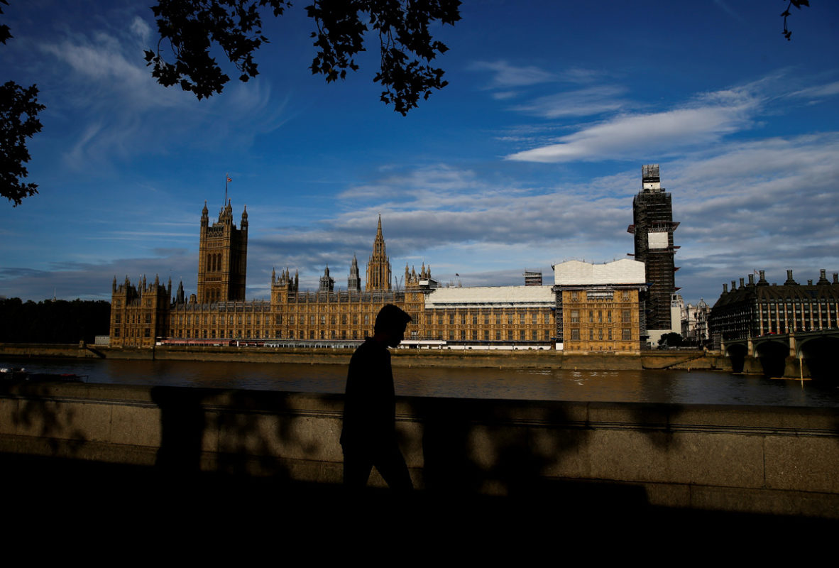 Corte Suprema inglesa estudia si suspensión del Parlamento es legal