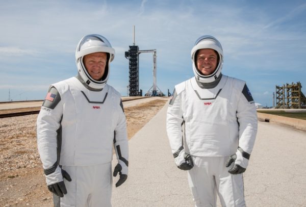 El mexicano que diseñó los trajes espaciales del lanzamiento de SpaceX