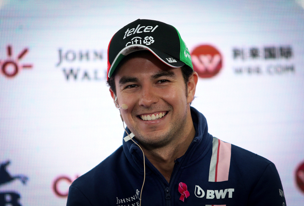 Sergio 'Checo' Pérez se aísla por prueba no concluyente de COVID19