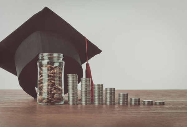 ¿La educación financiera debe ser obligatoria en las escuelas?