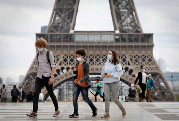 Desalojan la Torre Eiffel por presunta amenaza de bomba