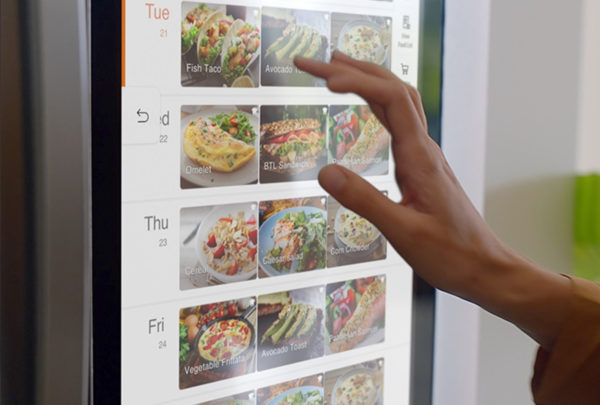 Samsung presentó su refrigerador inteligente que planea tu dieta y compra la despensa