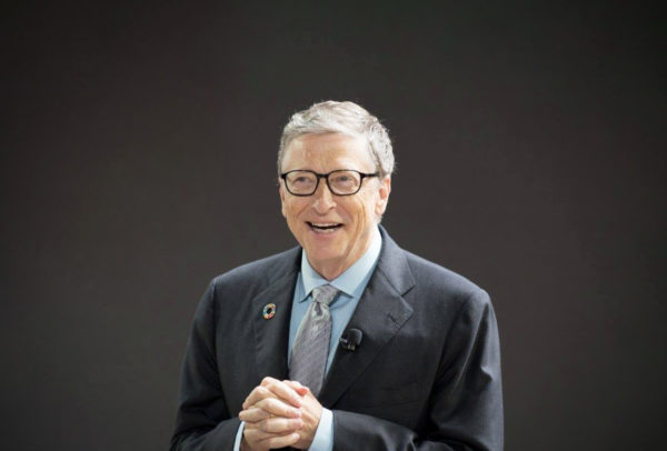 ¿Cuáles son las 3 herramientas que tiene Bill Gates en su oficina?