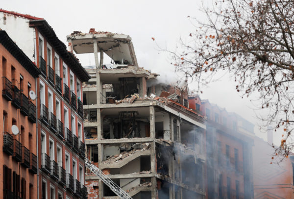 Se derrumba un edificio en Madrid por una explosión