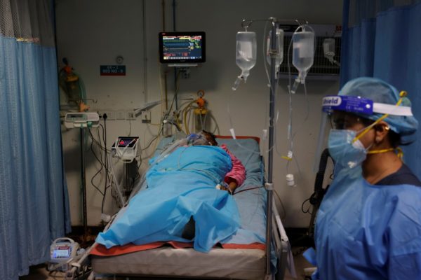 “Hongo negro”, la complicación que agrava a pacientes de Covid en la India