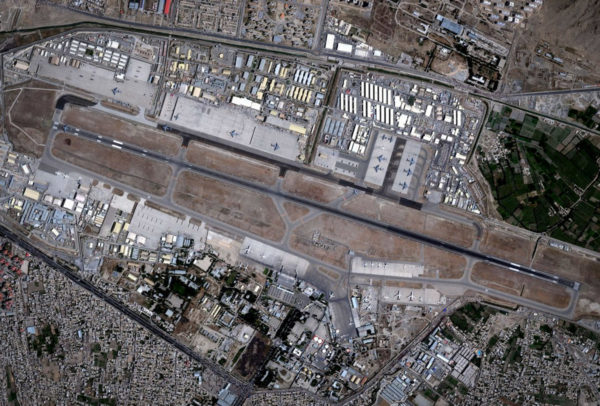 Estado Islámico, probable responsable del doble atentado en aeropuerto de Kabul