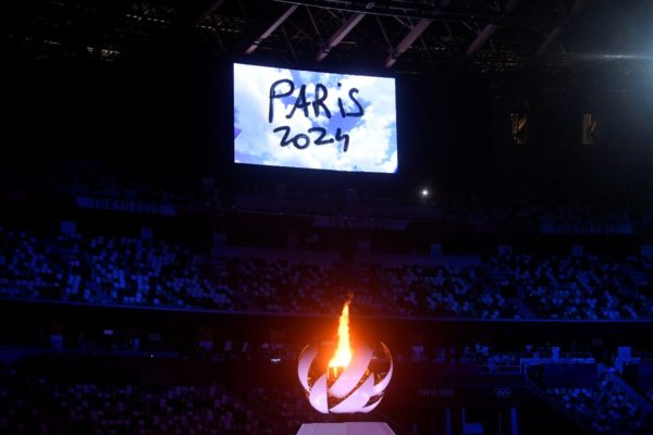 Tokio cierra sus Juegos Olímpicos “de la esperanza” y pasa la estafeta a París 2024