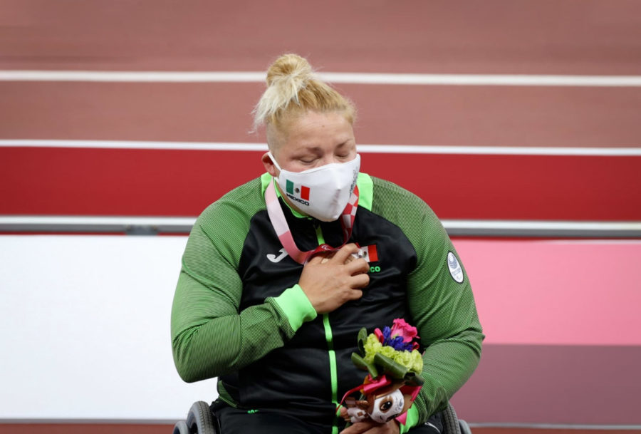 Rosa María Guerrero ganadora de medalla de bronce en paralimpicos