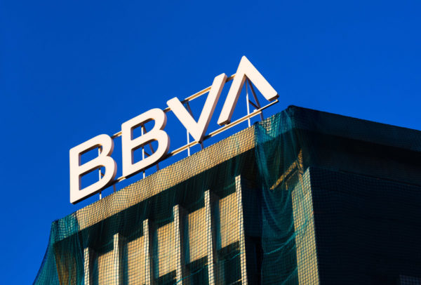 BBVA aumentó 46% sus ganancias en México durante 2021