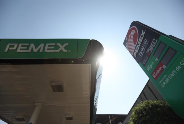 Pemex pierde 10,900 millones de dólares en 2021