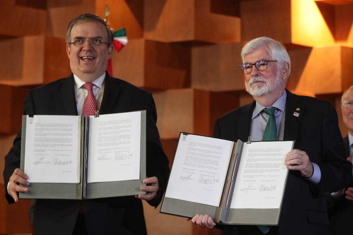 Mexico and the United States celebrate 200 years of bilateral relations;  Sign the Declaration of Friendship