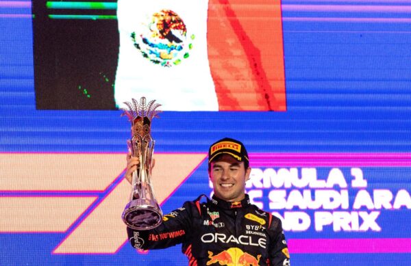 ‘Checo’ Pérez gana el GP de Arabia Saudita de F1
