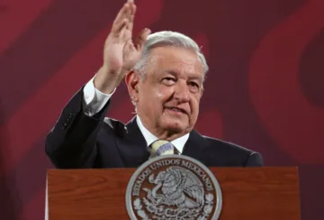 AMLO descarta situación crítica por regreso del Covid-19: “Tenemos camas suficientes”